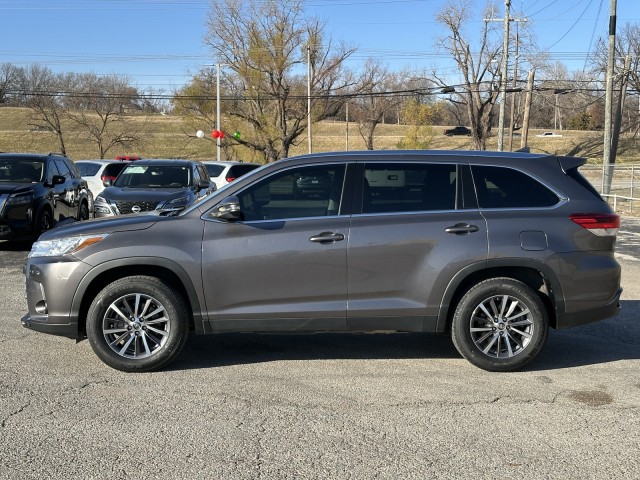 2019 Toyota Highlander XLE 4