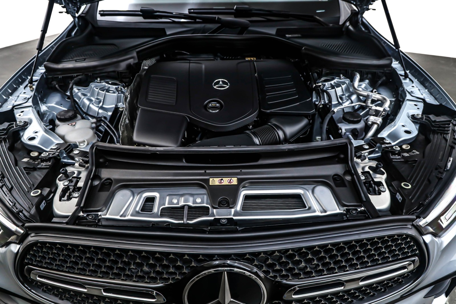 New 2026 Cirrus Silver Metallic Mercedes-Benz GLC 300 image 11