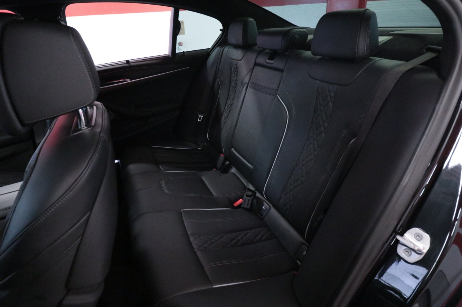 Used Car 2022 Bmw 5 Series  M550i Xdrive For Sale Under $60,000 In Austin, Texas