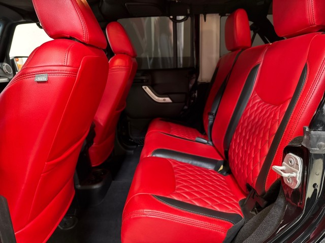 2015 Jeep Wrangler Unlimited Rubicon Hard Rock 4WD V6 Custom in ,