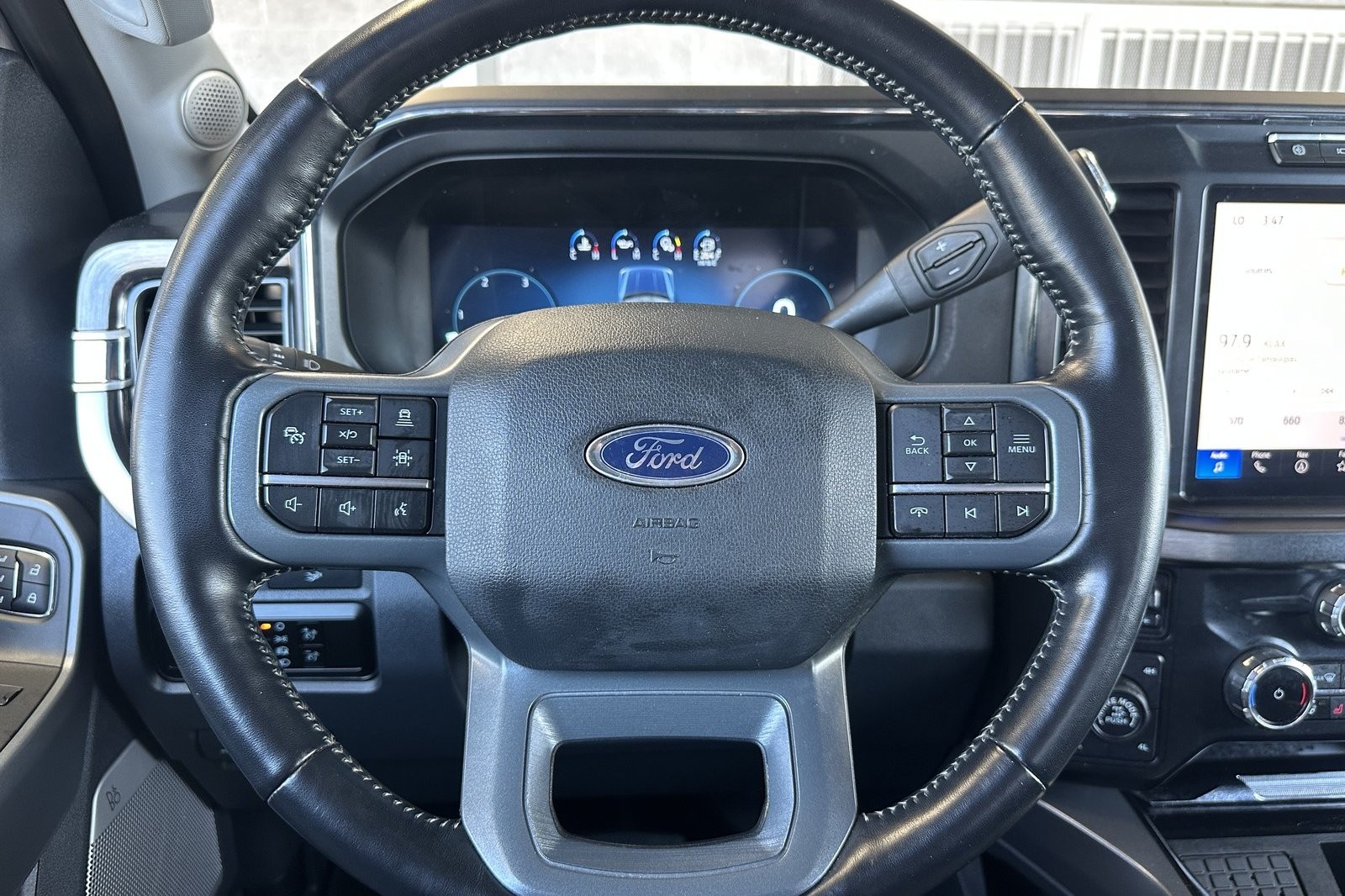 Used 2023 Oxford White Ford LARIAT image 22