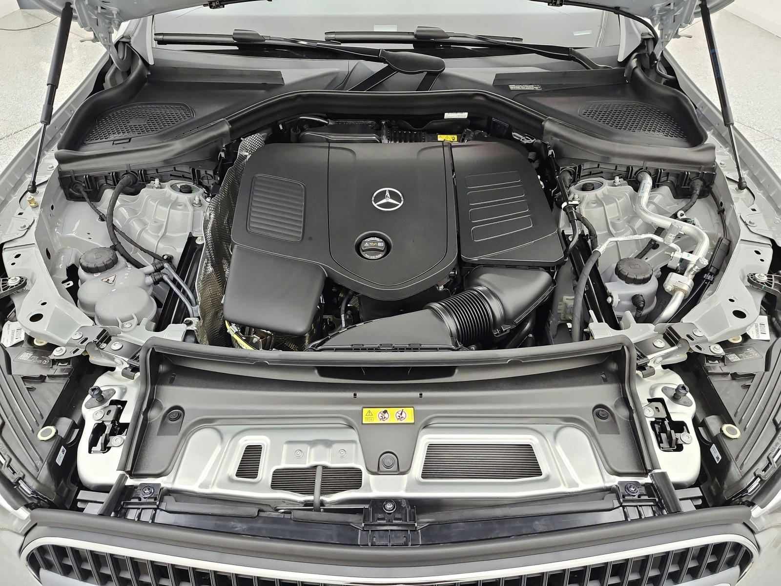 New 2027 MANUFAKTUR Alpine Grey Mercedes-Benz GLC 300 SUV image 12