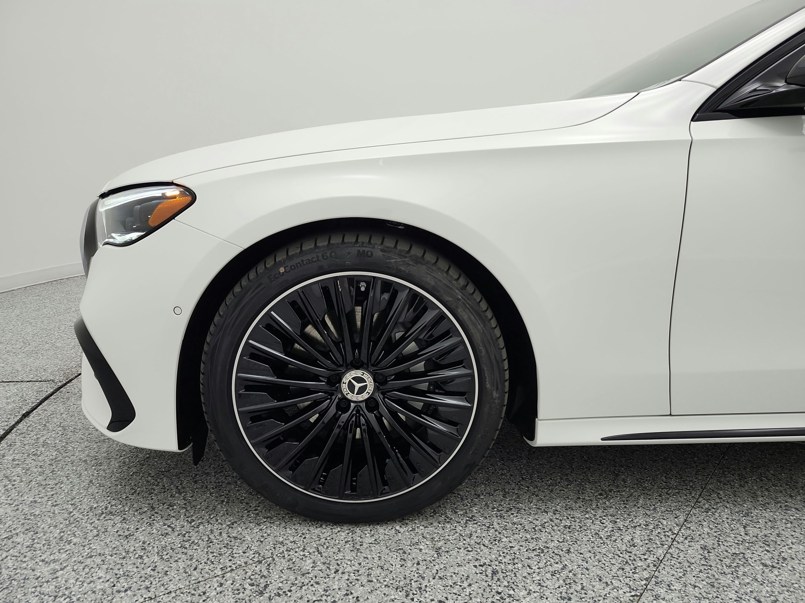 New 2027 Polar White Mercedes-Benz E 350 RWD Sedan image 13
