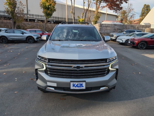 2024 Chevrolet Suburban LT 2