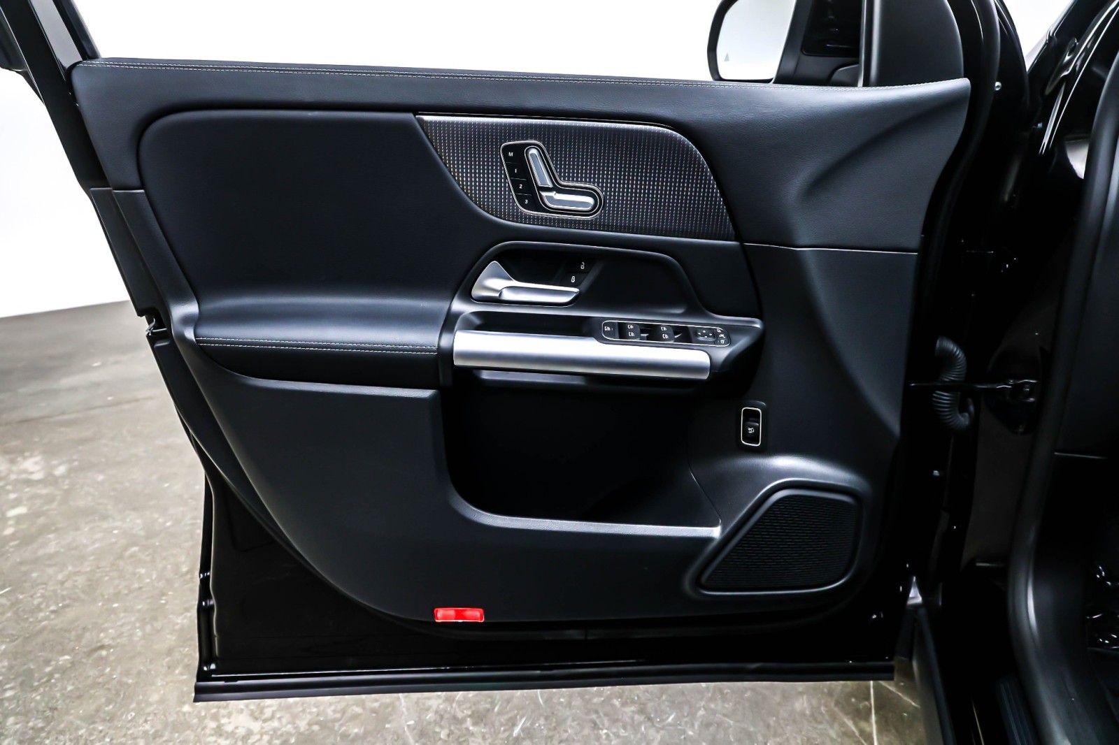 Certified Used 2023 Night Black Mercedes-Benz GLA 250 SUV image 22