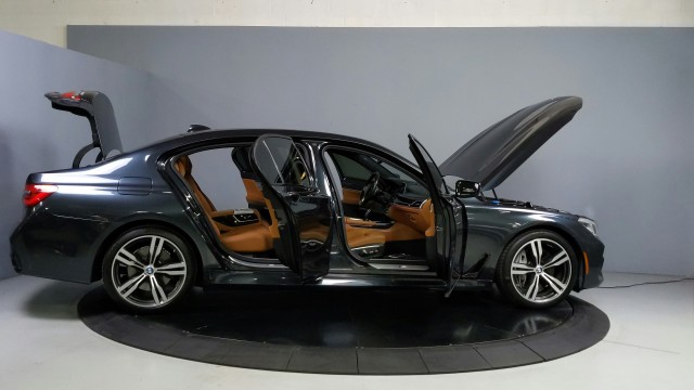 2016 BMW 7 Series 750i xDrive 15