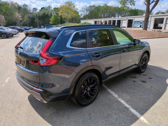 View vehicle photo 7