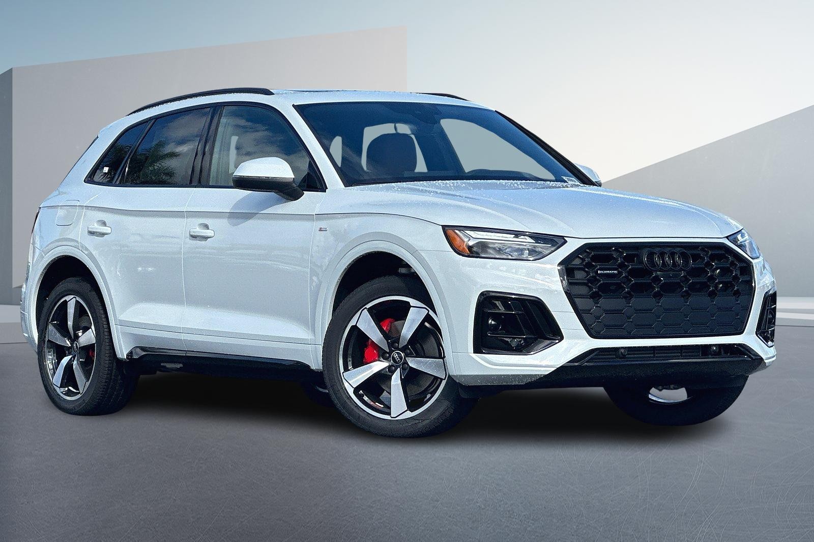 New 2024 Audi Q5 S line Premium Plus SUV in Long Beach NA11170