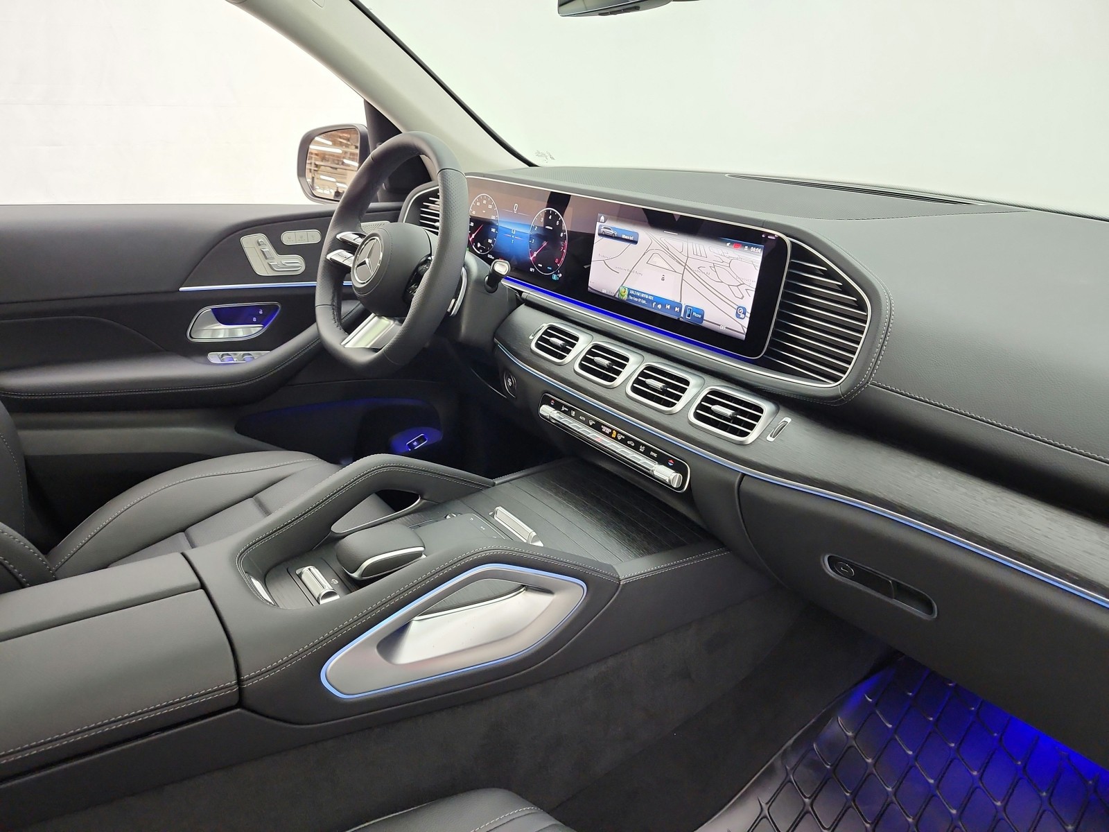 New 2026 Selenite Grey Metallic Mercedes-Benz GLS 450 image 14