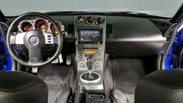 2003 Nissan 350Z Touring w/Navigation 30