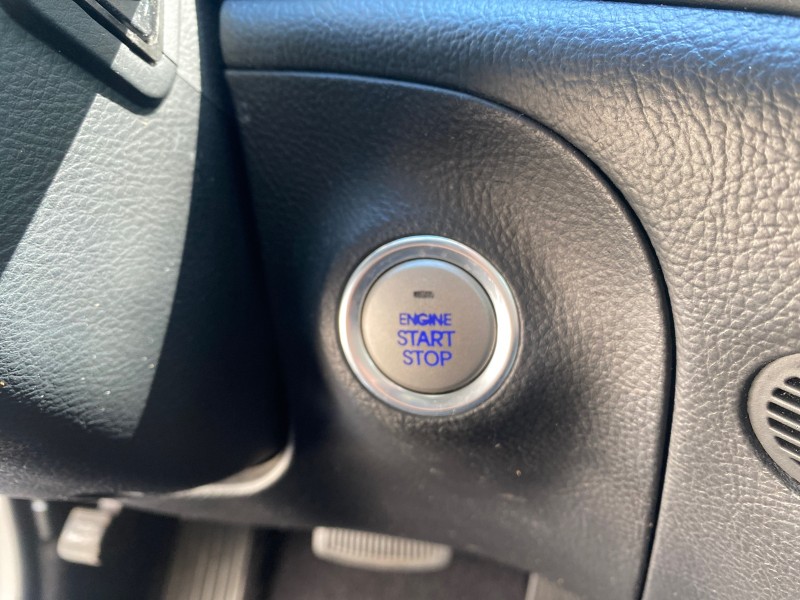 2012 Hyundai Genesis 3.8L SUNROOF PREM PKG in , 