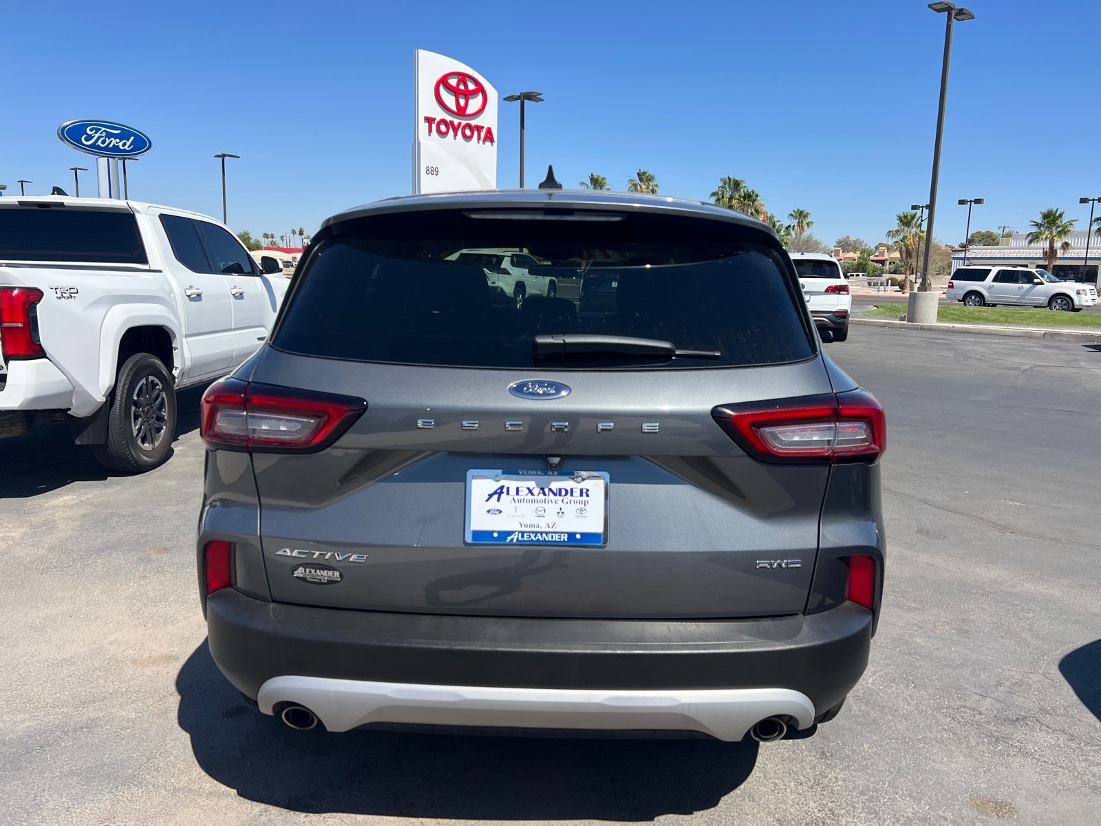 View vehicle photo 6