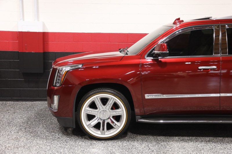 2016 Cadillac Escalade Luxury Collection 4dr Suv in , 