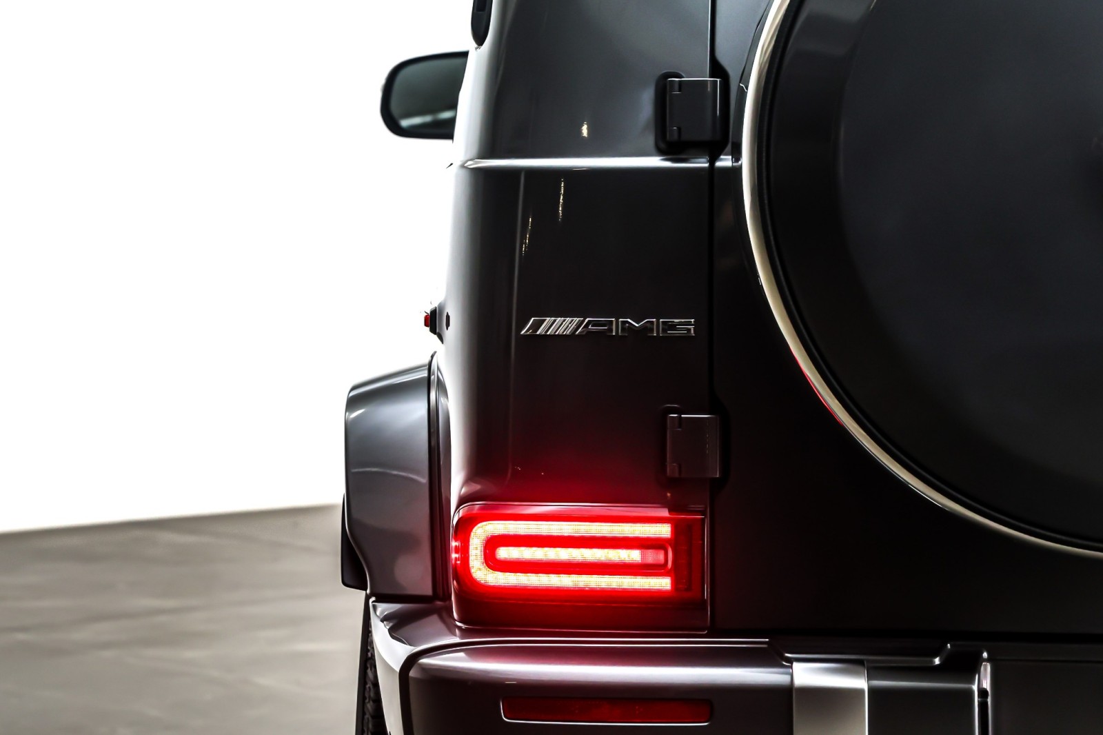 Certified Used 2020 designo Graphite Metallic Mercedes-Benz AMG® G 63 4MATIC SUV image 16