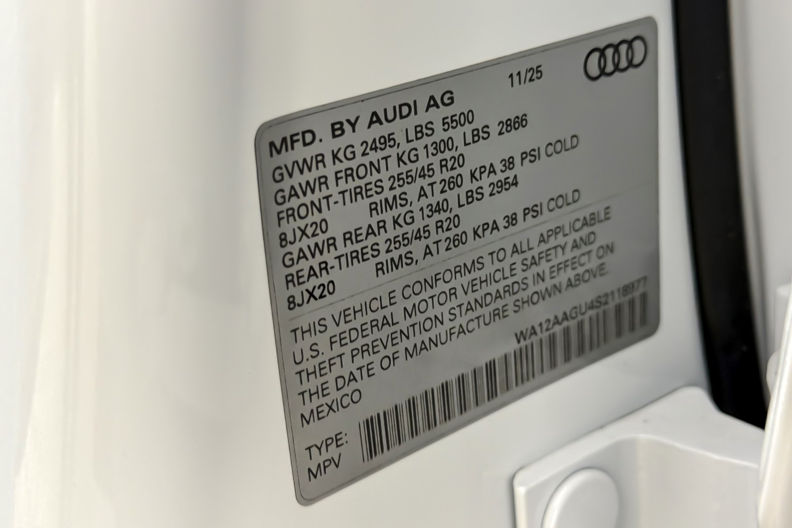 New 2025 Glacier White Metallic Audi Premium Plus 2.0 TFSI quattro image 25