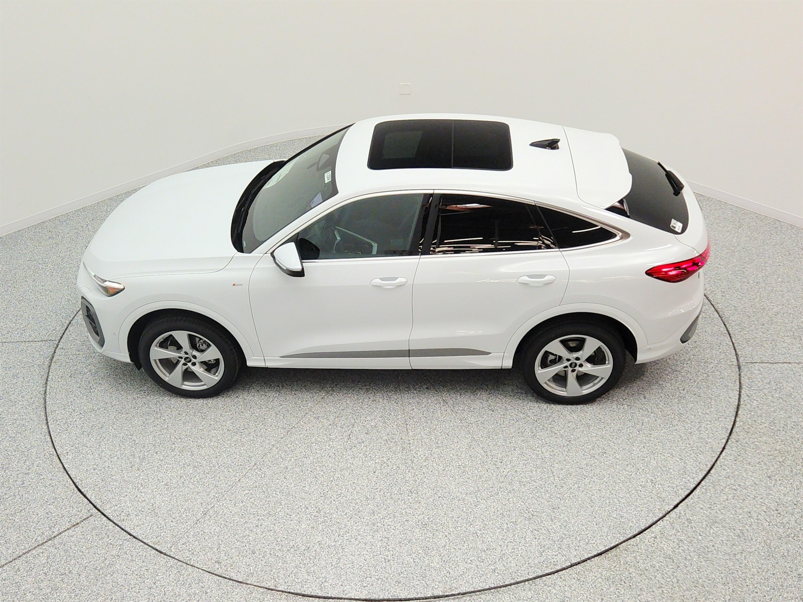 New 2026 Glacier White Metallic Audi Premium Plus 2.0 TFSI quattro image 23