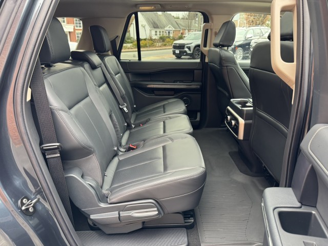 2024 Ford Expedition XLT Special Edition Pkg with Sunroof 19