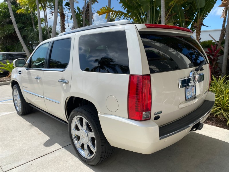 2010 Cadillac Escalade SUNROOF NAV Premium LOW MILES 66,933 in ,