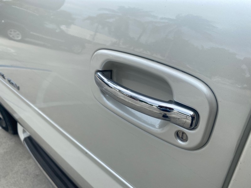 2003 Cadillac Escalade ESV SUV PEARL WHITE 4WD/AWD in , 