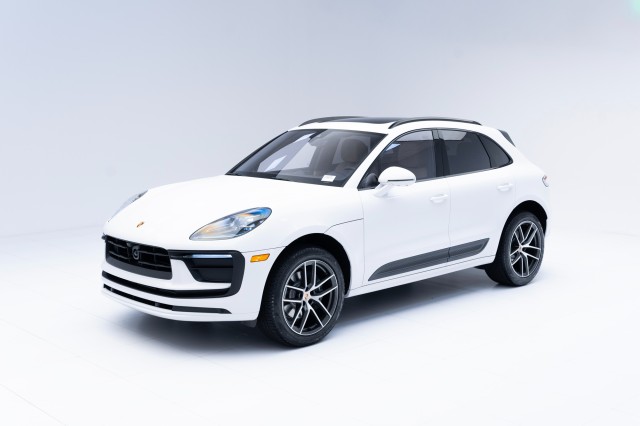 2024  Macan  in , 