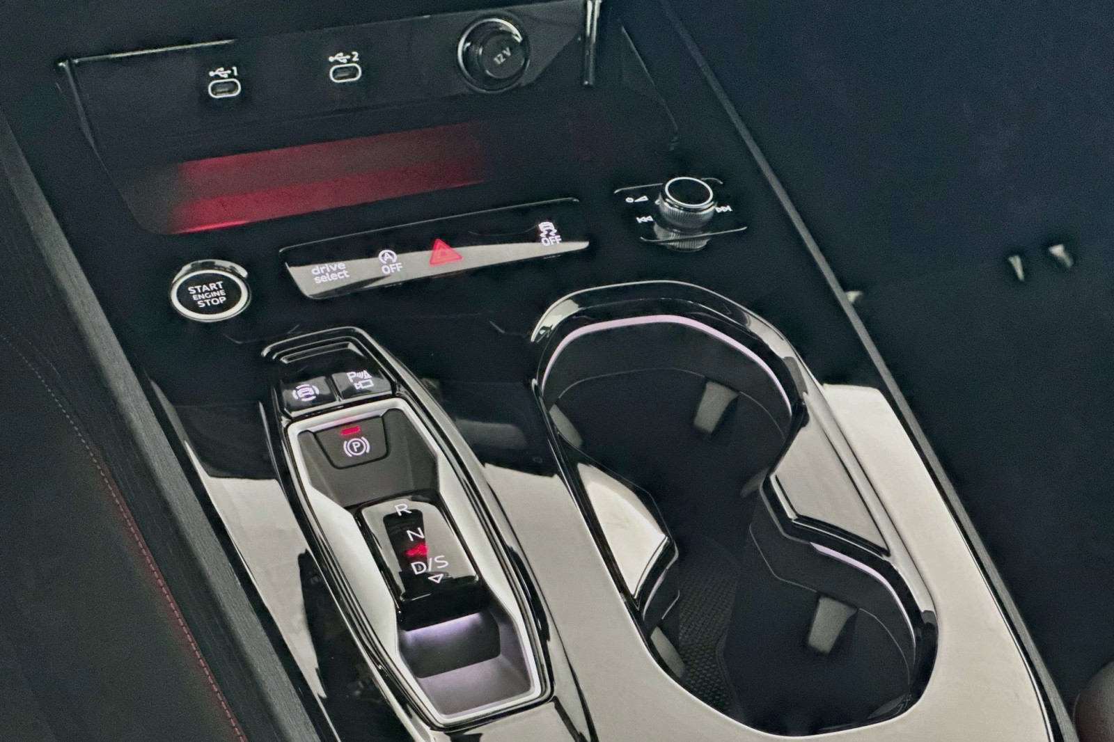 New 2026 Mythos Black Metallic Audi Premium image 7