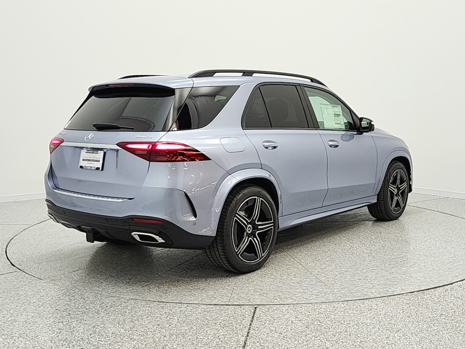 New 2026 MANUFAKTUR Cote d Azur Light Blue Metallic Mercedes-Benz GLE 450 image 5