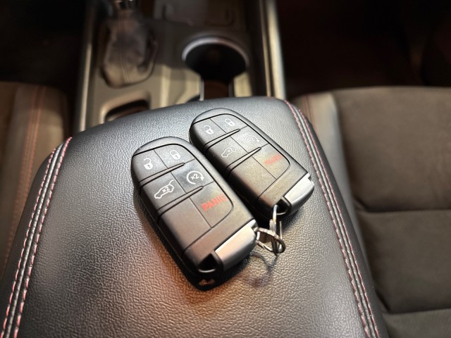 2021 Dodge Durango R/T Blacktop Hemi V8 in , 