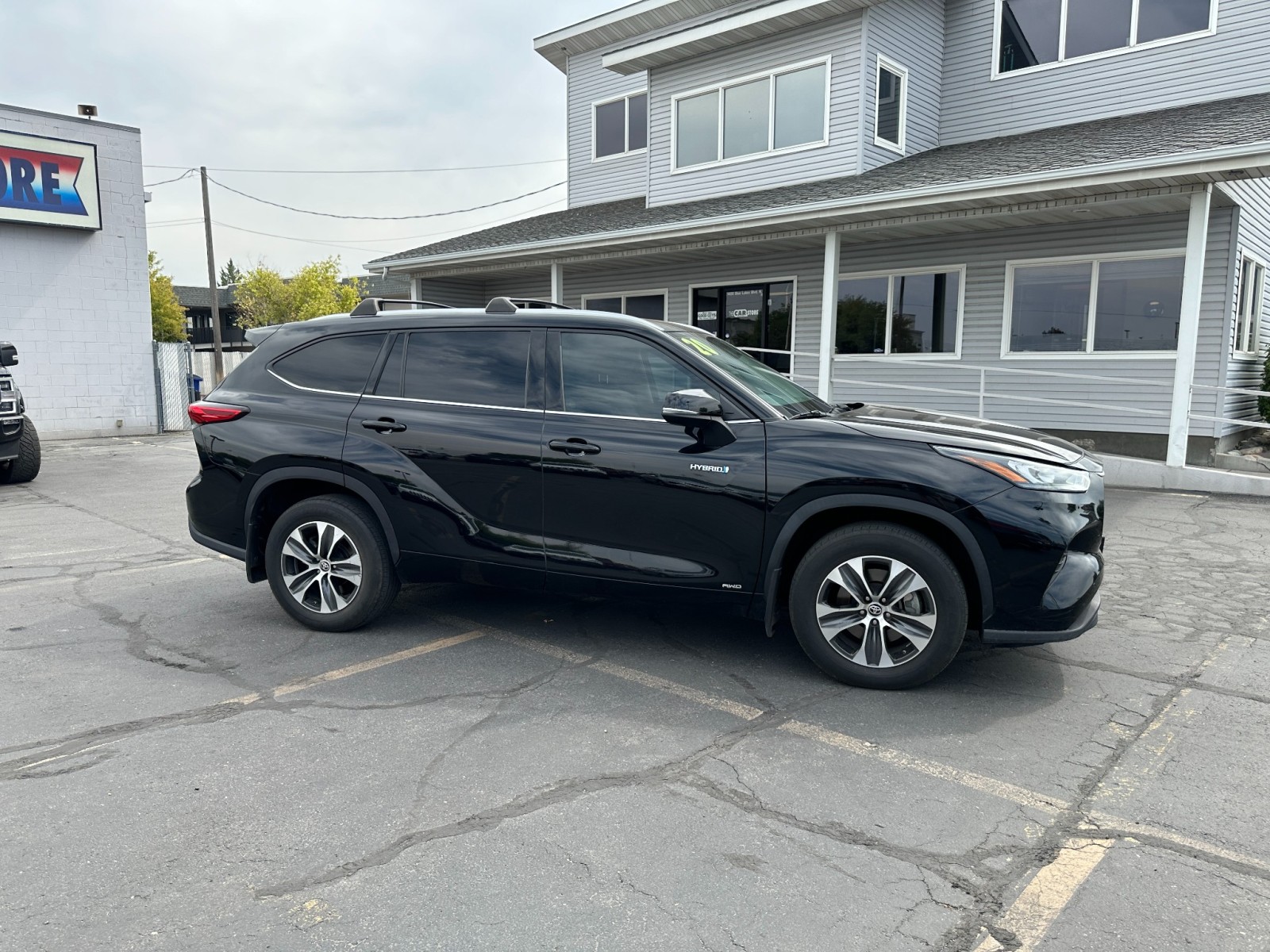 2020 Toyota Highlander Hybrid XLE 6