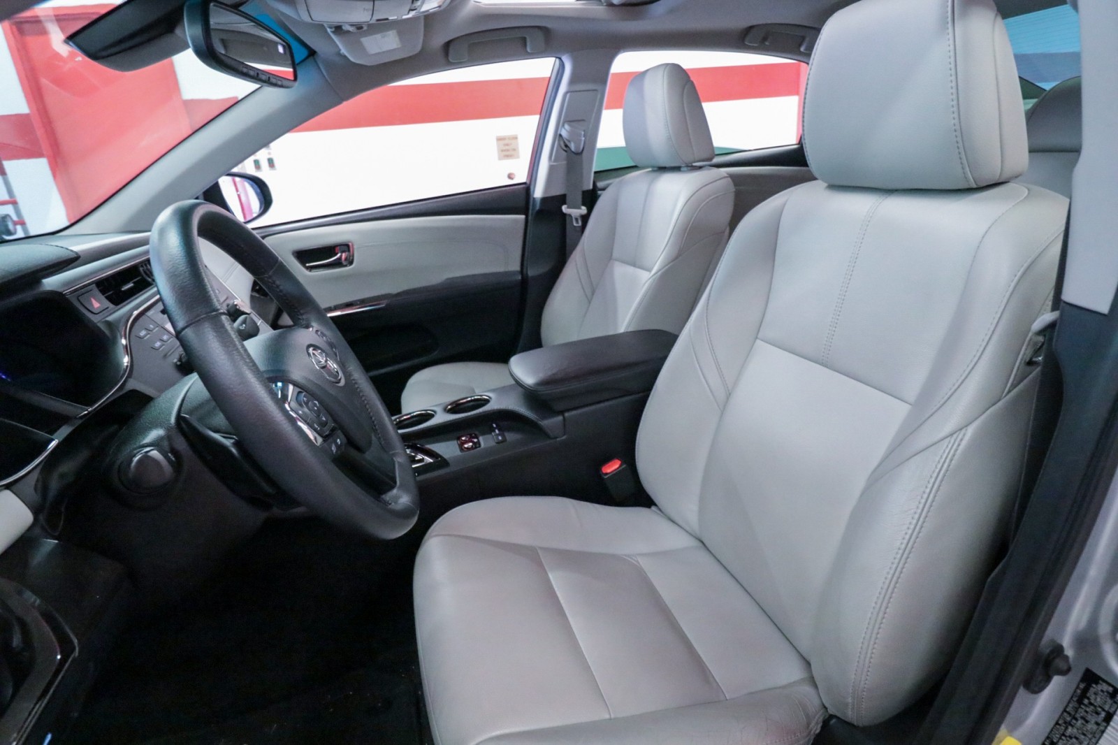 Used Car 2018 Toyota Avalon  Xle Premium For Sale Under $25,000 In Austin, Texas