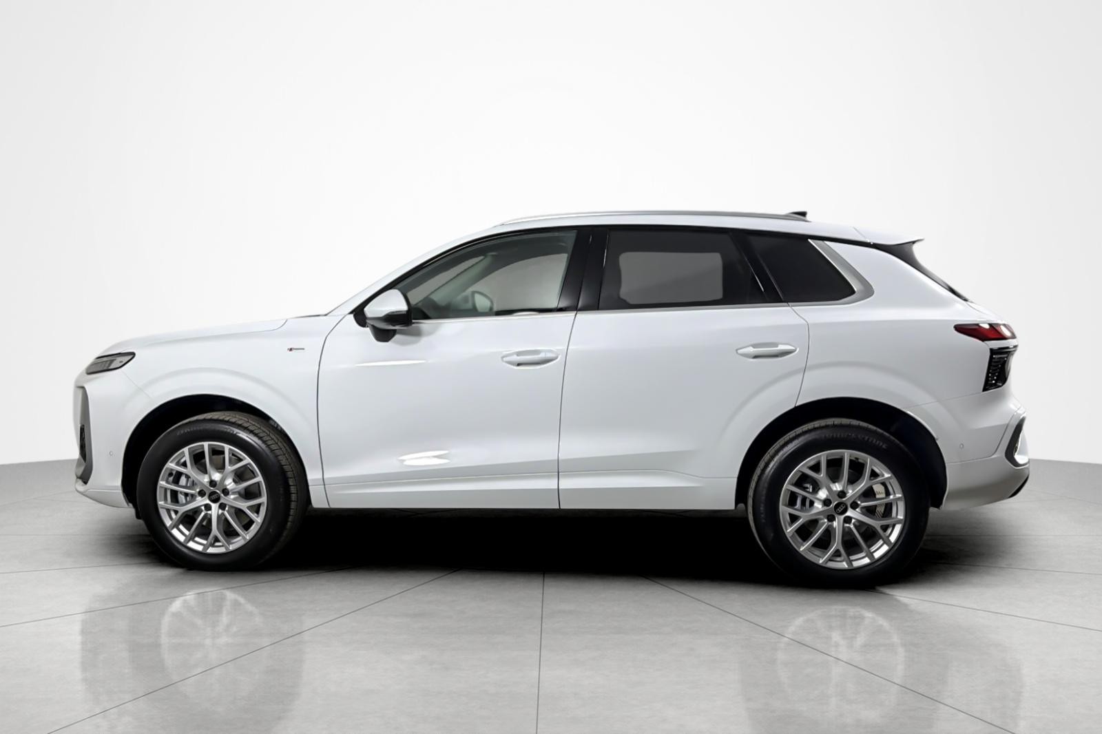 New 2026 Arkona White Audi S line quattro image 3