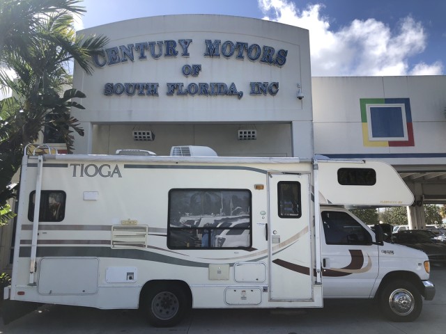 1999 Ford Econoline Cutaway, RV/Camper, 23x8x8, v8, full kitchen, super clean in pompano beach, Florida