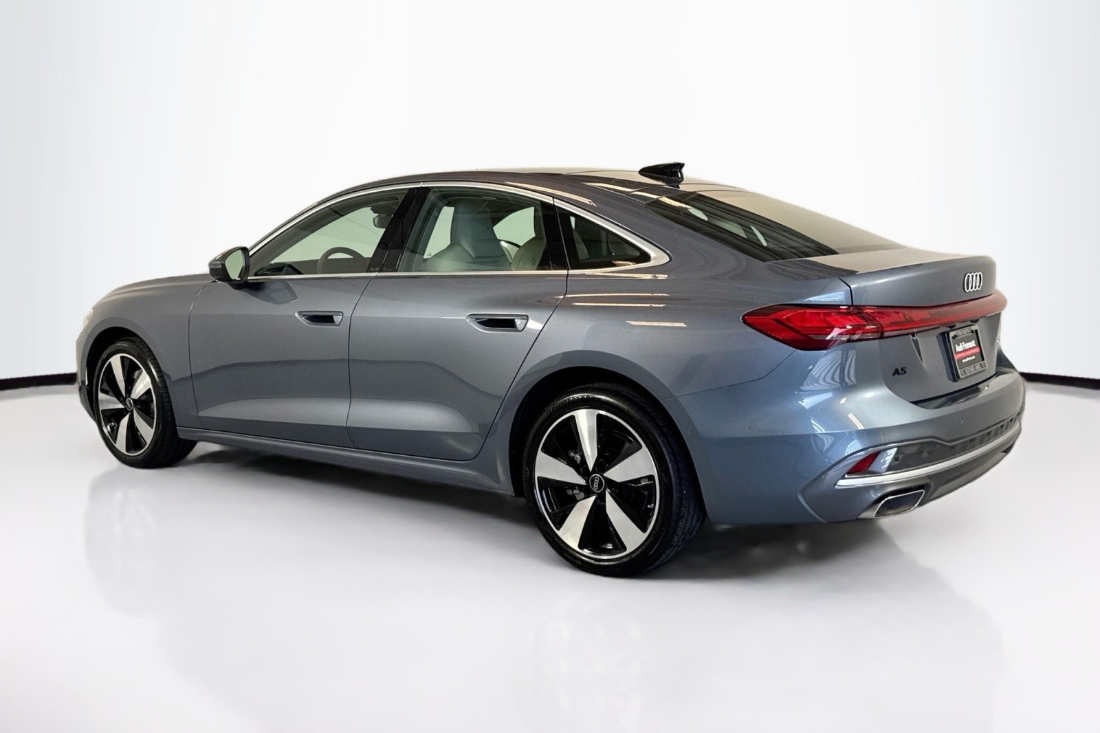 Used 2025 HORIZON BLUE Audi Prestige image 7