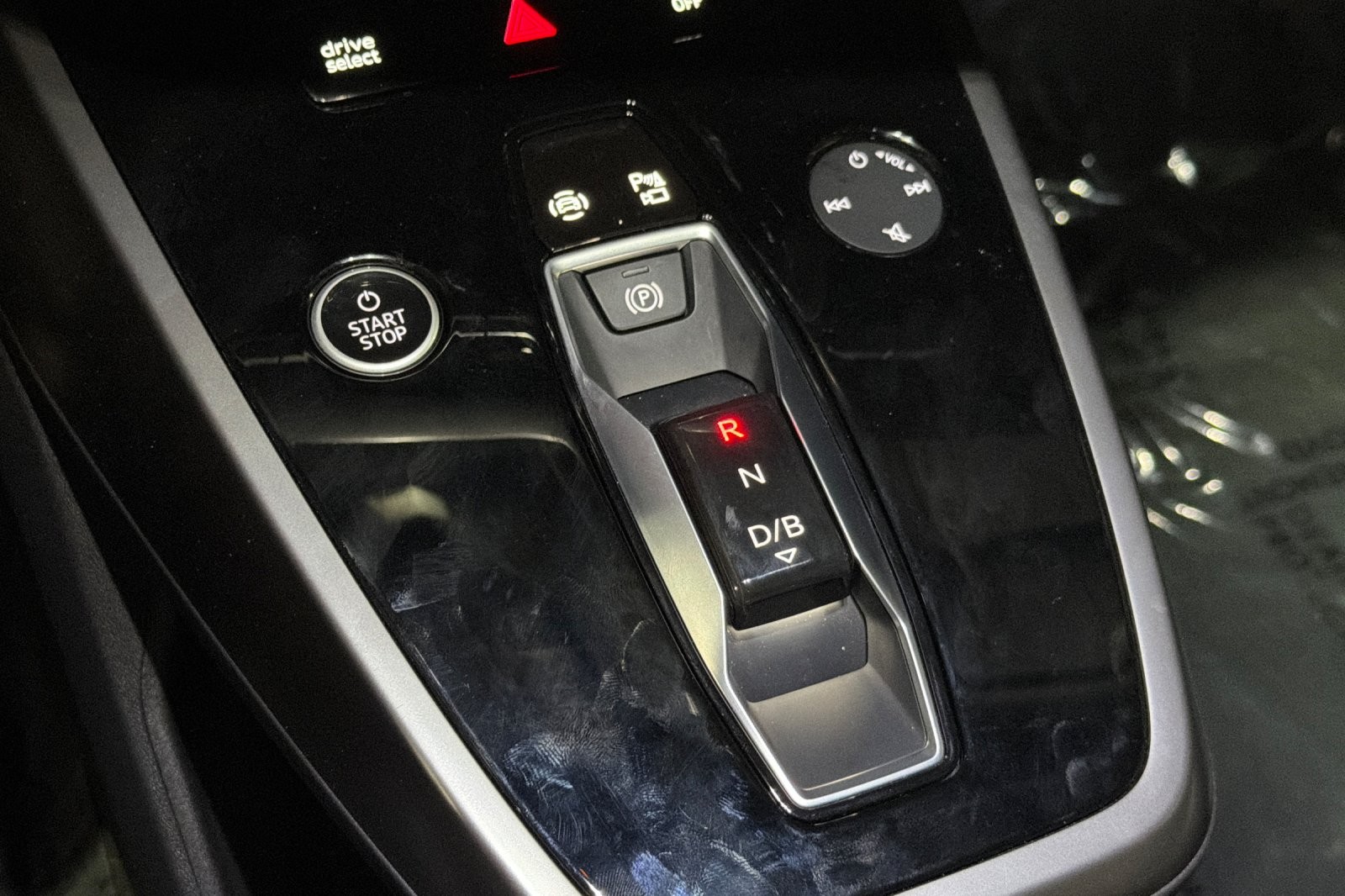 Certified Used 2023 Navarra Blue Metallic Audi Premium 50 quattro image 20
