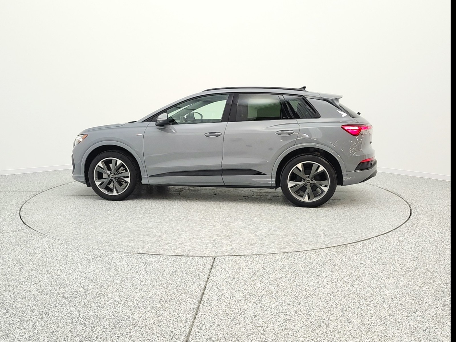 Used 2023 Pebble Gray Audi Prestige 50 quattro image 8