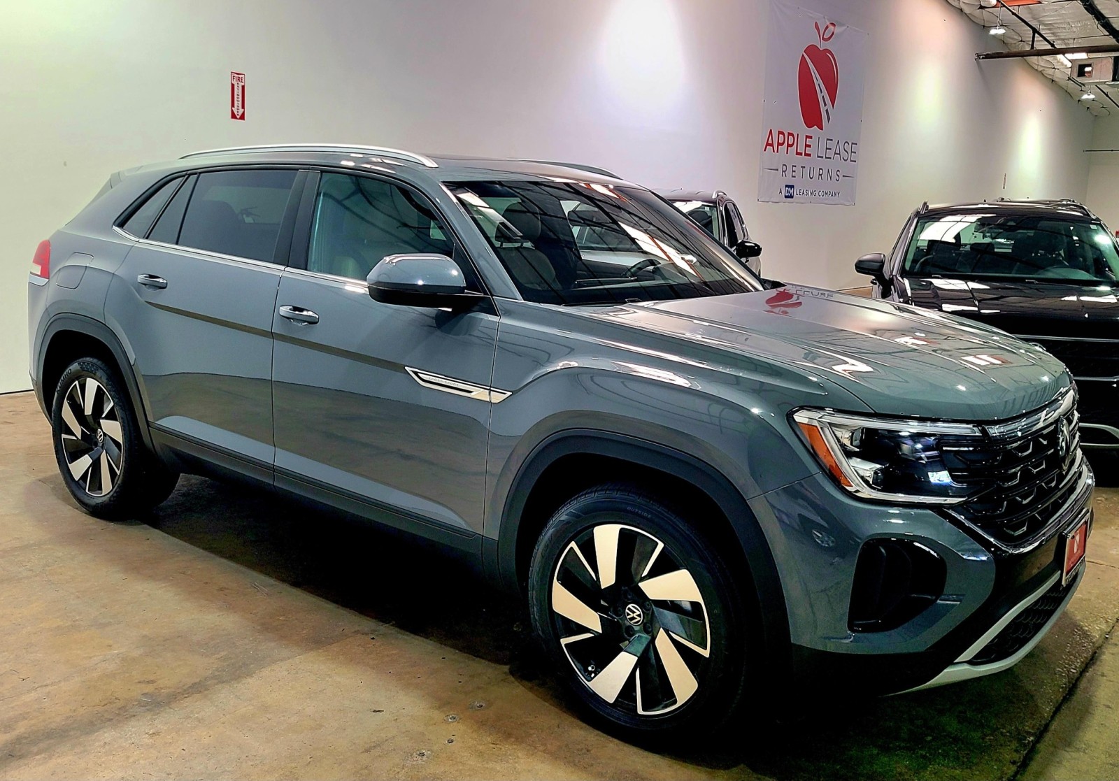 Used Car 2024 Volkswagen Atlas Cross Sport  2.0t Se W/technology For Sale Under $35,000 In Austin, Texas
