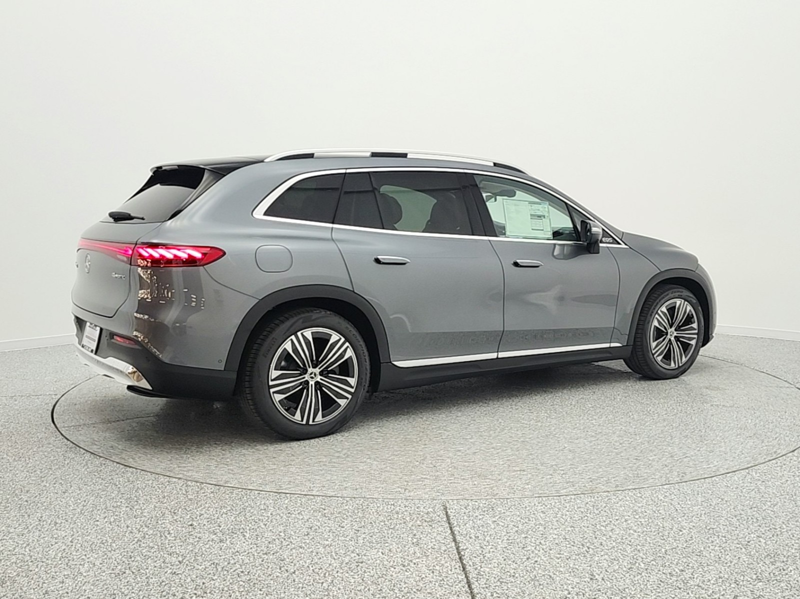 New 2026 Selenite Grey Metallic Mercedes-Benz EQS 400 image 5