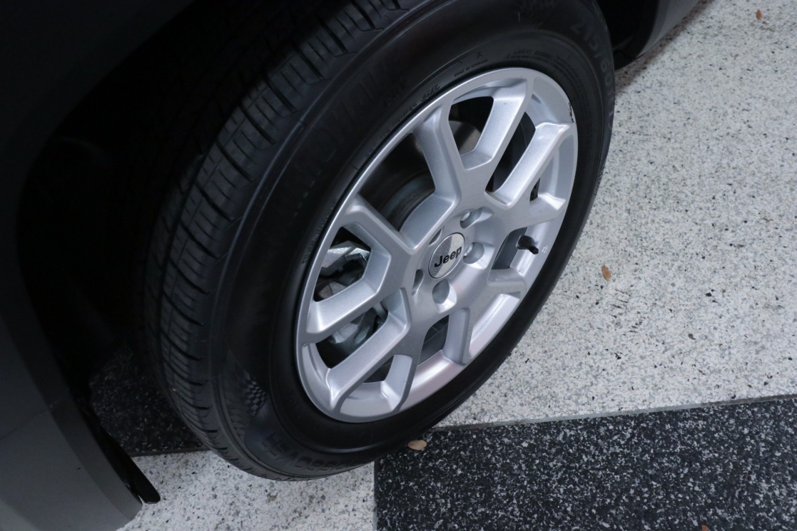 Used Car 2022 Jeep Renegade  Latitude For Sale Under $20,000 In Austin, Texas