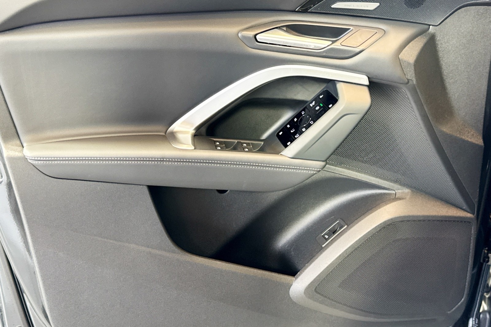 New 2025 Tambora Gray Metallic Audi Premium Plus 2.0 TFSI quattro image 15