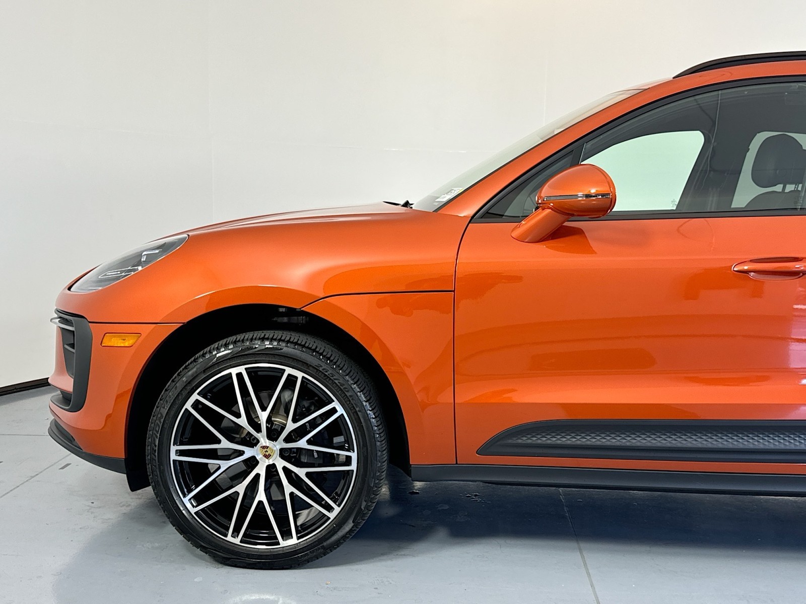 2024 Porsche Macan  32