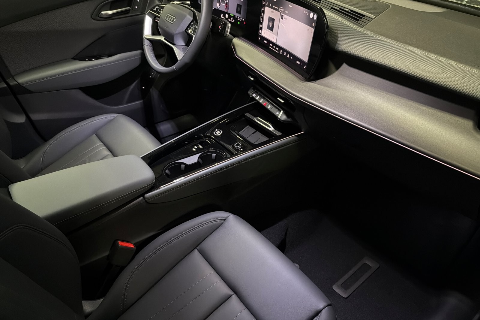 New 2026 Daytona Gray Pearl Effect Audi S line quattro image 15