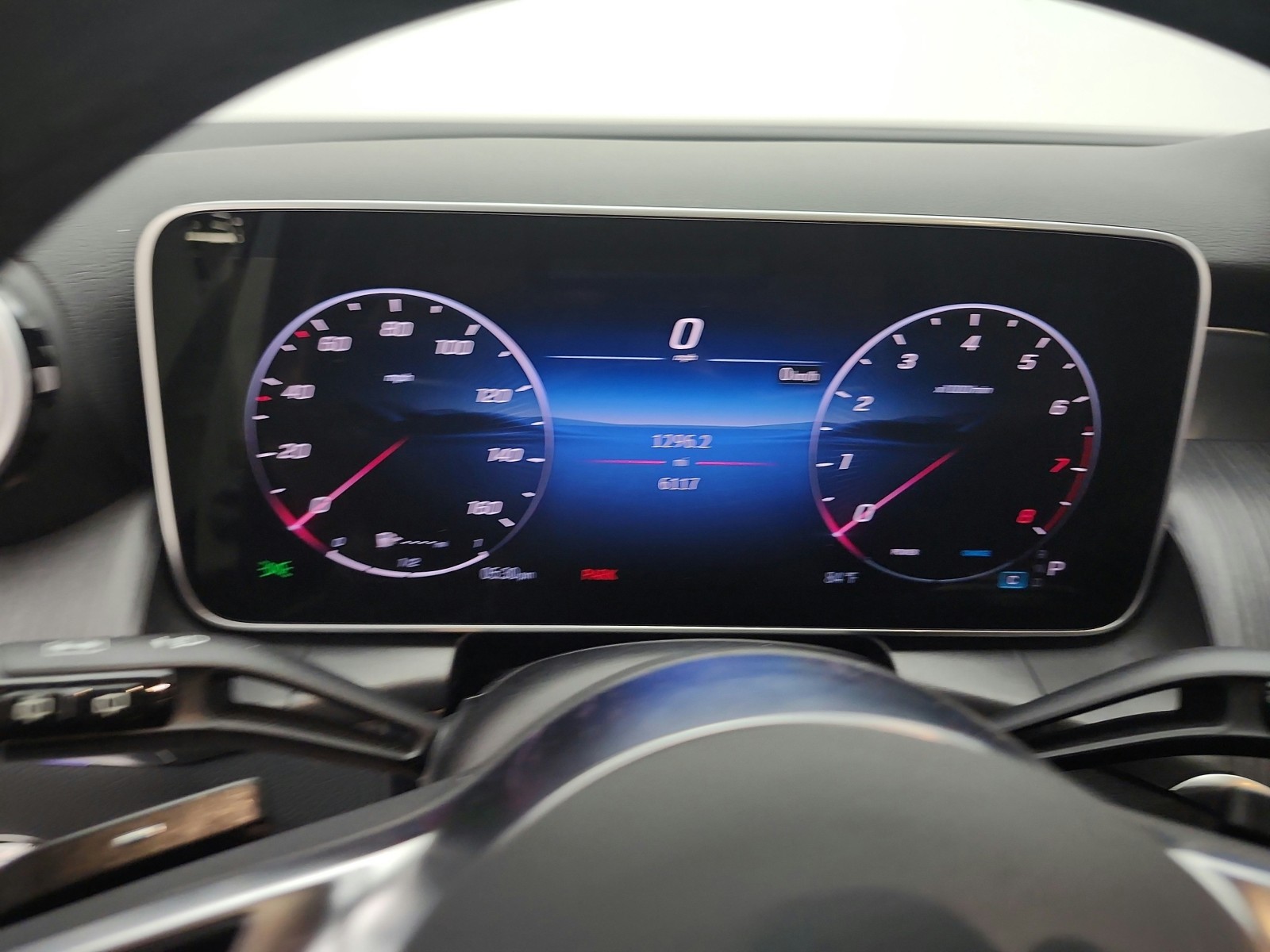 Certified Used 2025 Polar White Mercedes-Benz GLC 300 SUV image 10