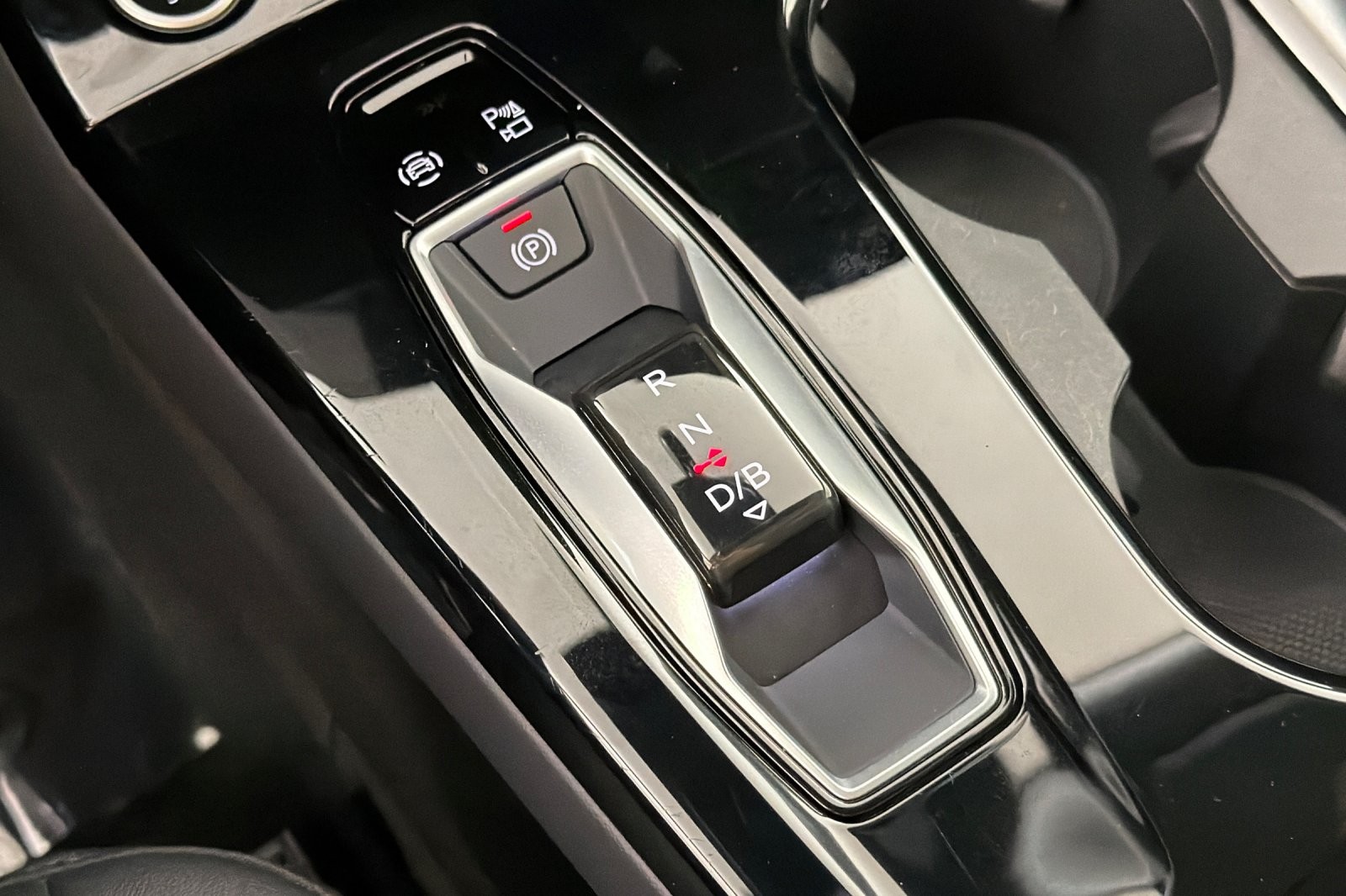 Used 2025 Manhattan Gray Metallic Audi Premium RWD image 21