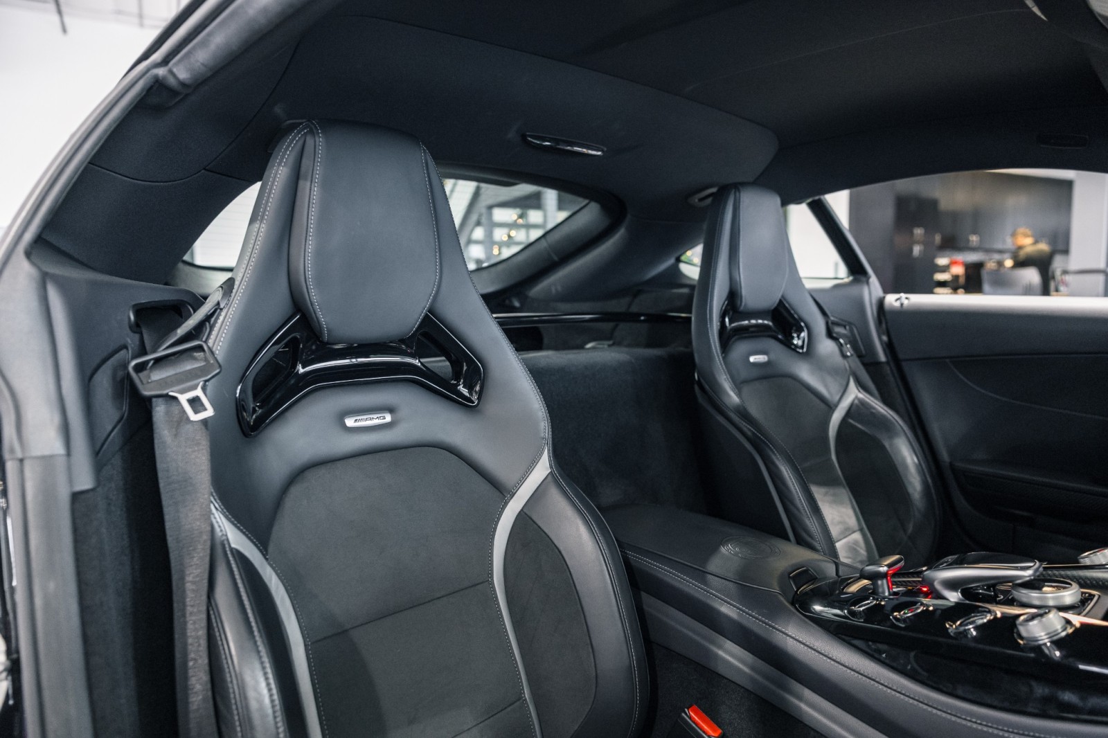 Used Car 2018 Mercedes-benz Amg Gt  Amg Gt R - Original Msrp $174,940 - Amg Exterior Carbon Fiber Package Ii - Burmester High End For Sale Under $110,000 In Boerne, Texas