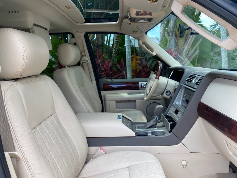 2004 Lincoln Navigator LOW MILES 67,511 SUNROOF in ,