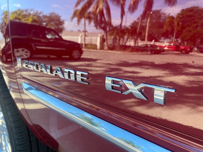 2007 Cadillac Escalade EXT LOW MILES 13,852 1 OWNER 4WD in , 
