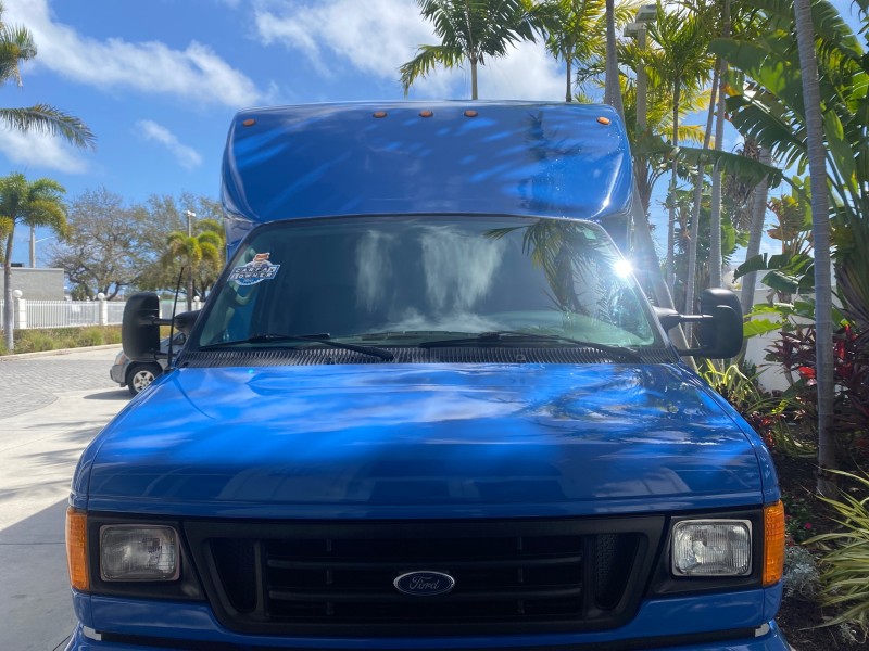 2006 Ford Econoline Commercial Cutaway LOW MILES 27,641 1 OWNER in , 