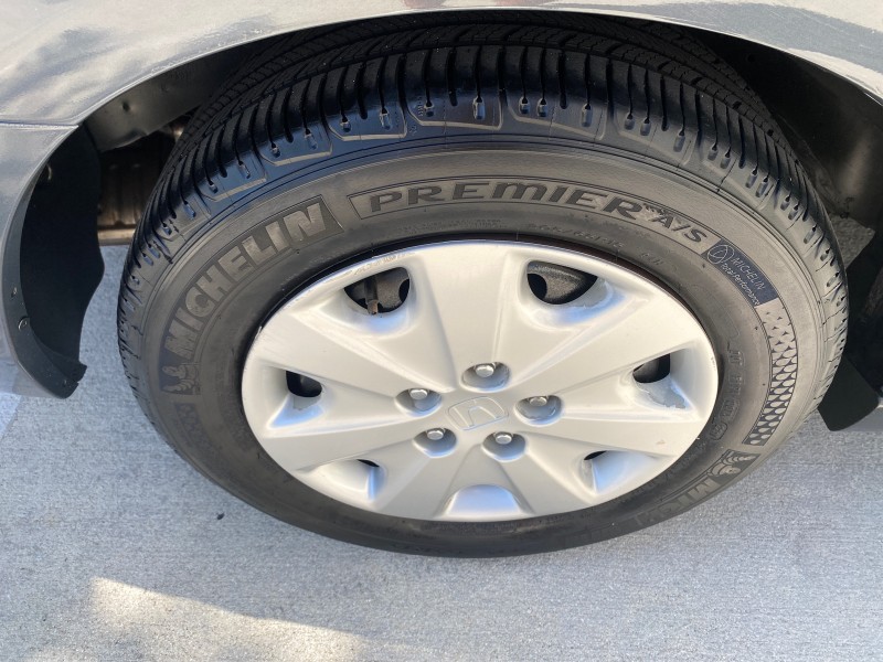 2004 Honda Accord Sdn LX LOW MILES 68,079 in , 
