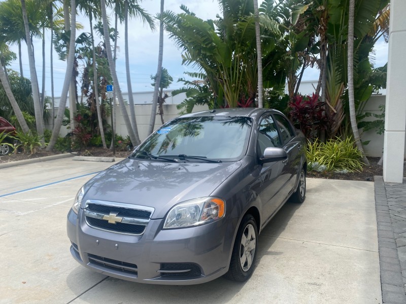 2011 Chevrolet Aveo LS LOW MILES 18,766 in , 