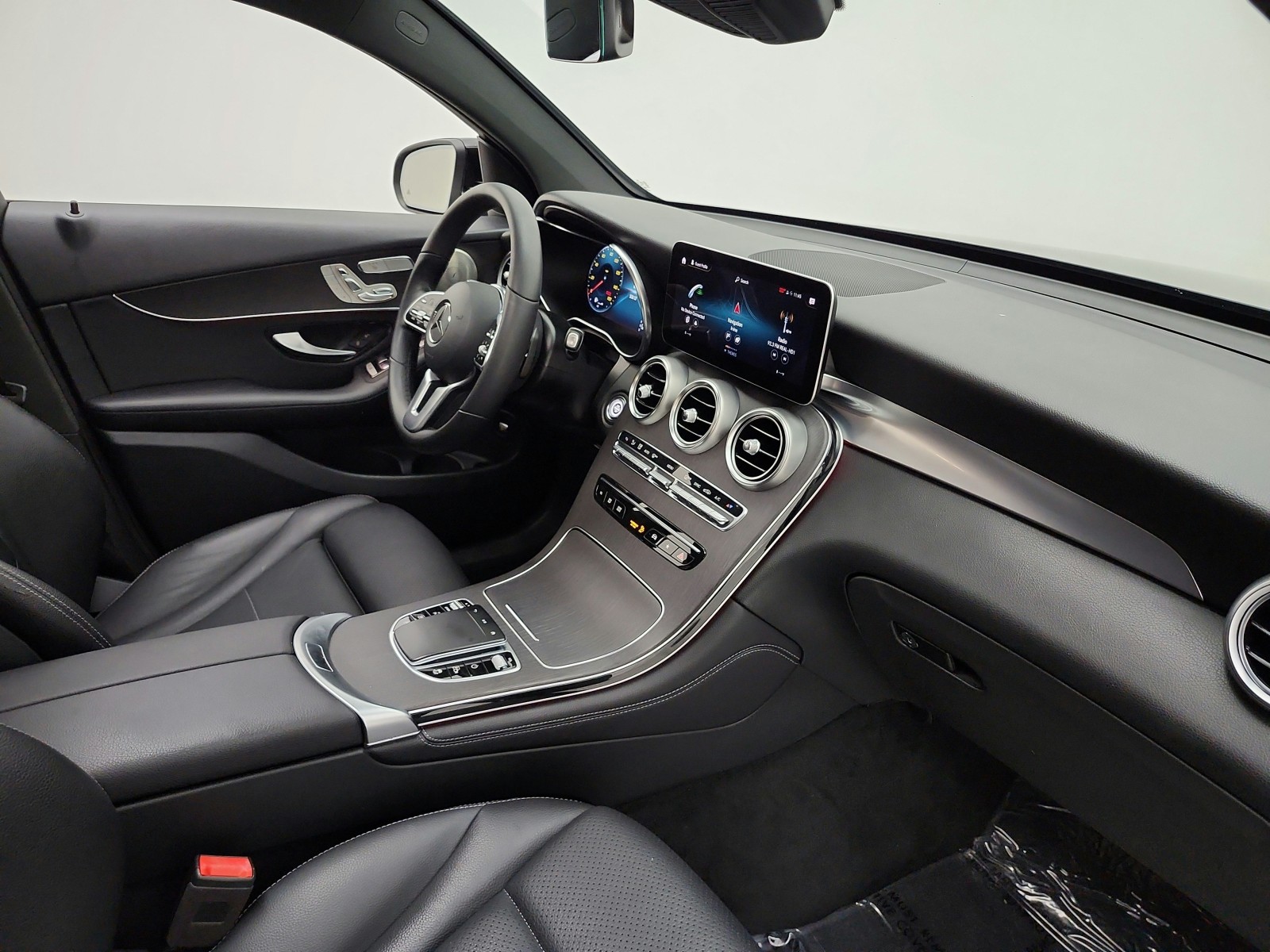 Used 2021 Black Mercedes-Benz GLC 300 4MATIC® Coupe image 22