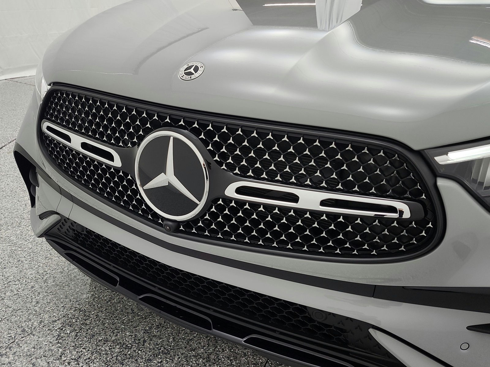 New 2026 MANUFAKTUR Alpine Grey Mercedes-Benz GLC 300 image 13